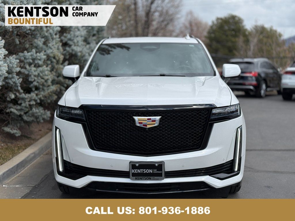 2023 Cadillac Escalade Sport Platinum photo 2