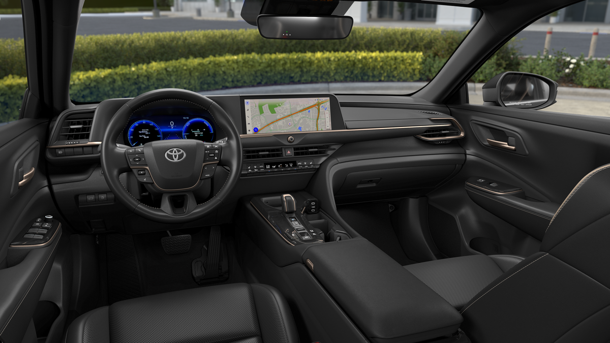 2026 Toyota Crown XLE photo 17