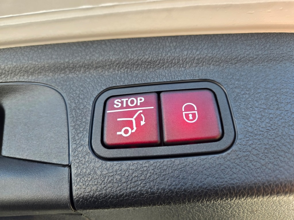 2024 Mercedes Benz GLE 350 4MATIC photo 18