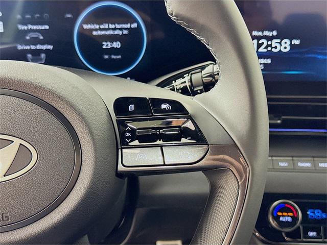 2025 Hyundai Elantra Hybrid SEL Sport photo 16