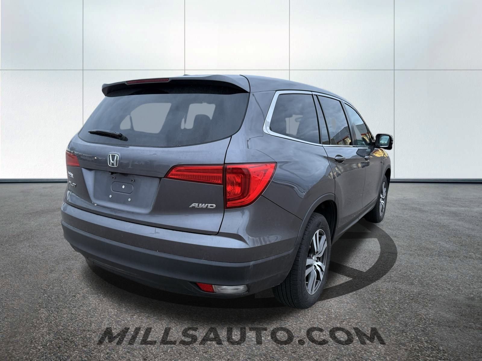 2017 Honda Pilot EX-L photo 4