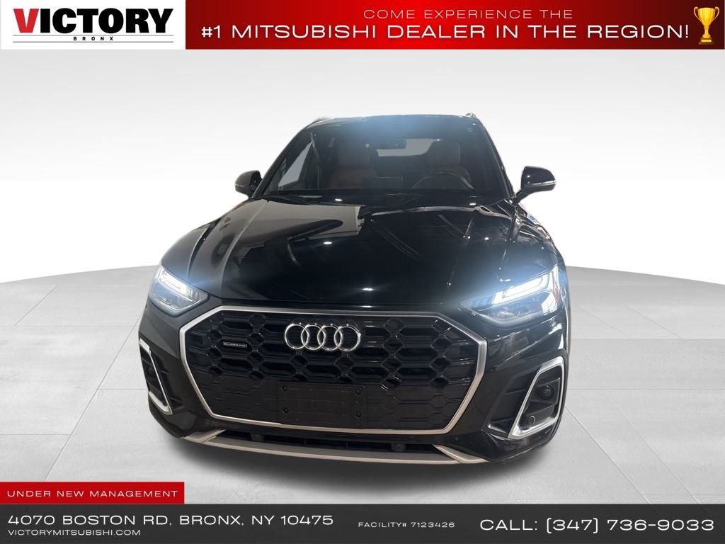 2022 Audi Q5 45 S line Premium photo 2