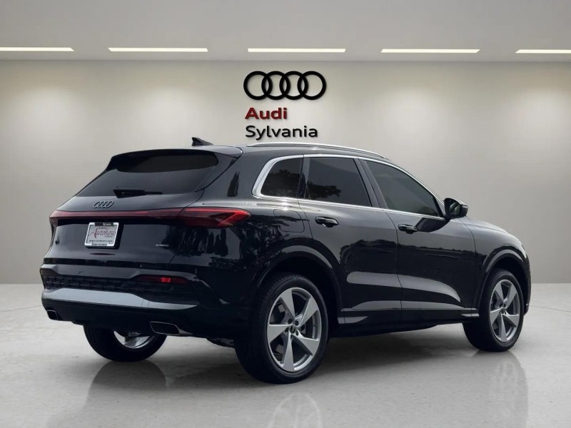 2025 Audi Q5 Premium Plus photo 6