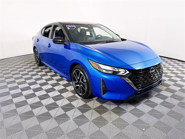 2024 Nissan Sentra SR's photo
