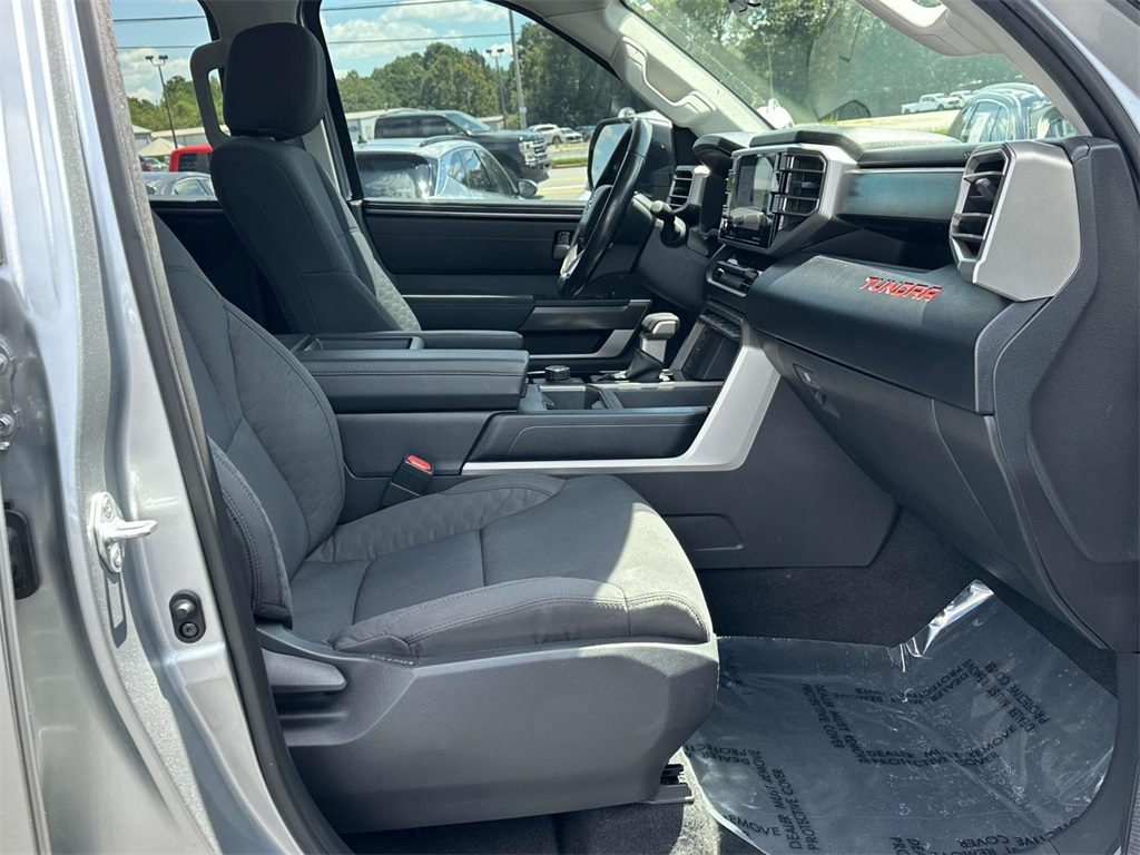 2022 Toyota Tundra SR5 photo 6