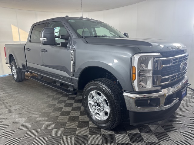 2026 Ford F-350 Super Duty XLT's photo