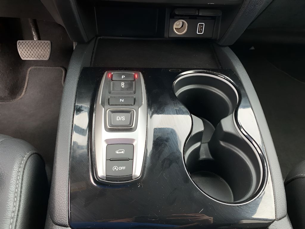 2022 Honda Pilot Touring photo 22
