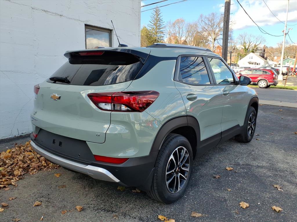 2026 Chevrolet Trailblazer LT photo 3