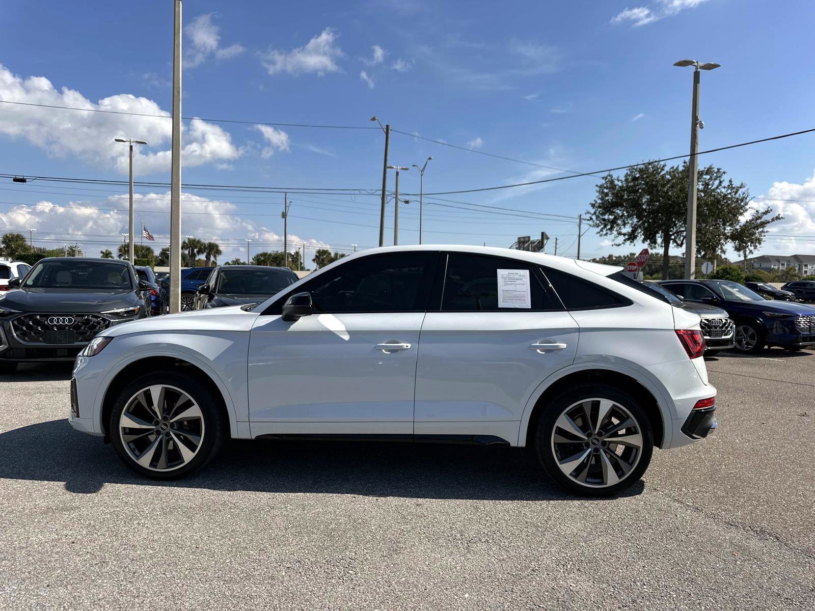 2023 Audi SQ5 Premium Plus photo 3