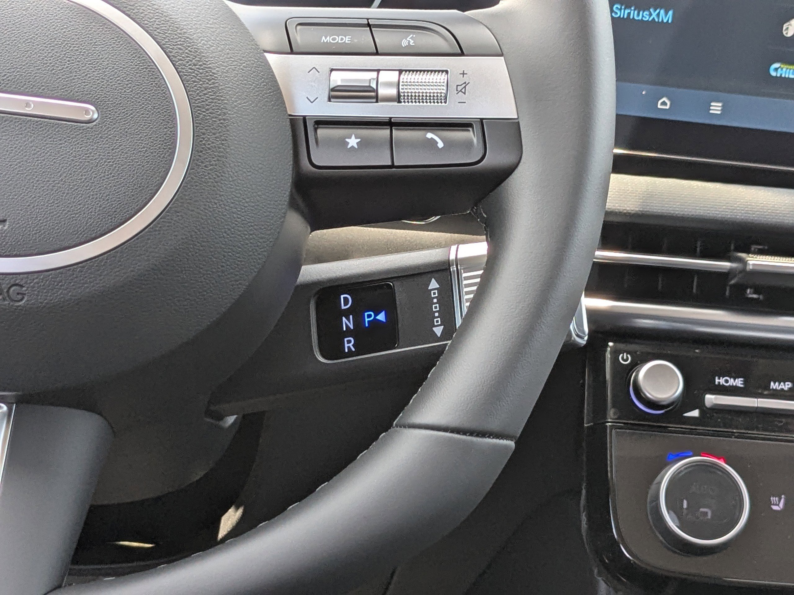 2025 Hyundai Tucson Hybrid SEL Convenience photo 12