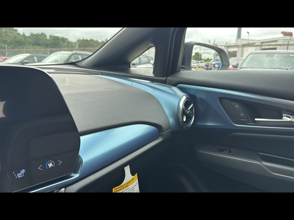2025 Chevrolet Equinox EV 1LT photo 14