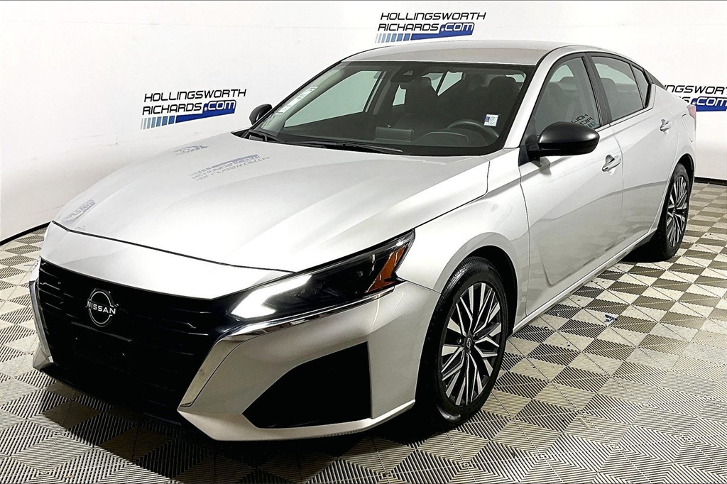 2024 Nissan Altima SV