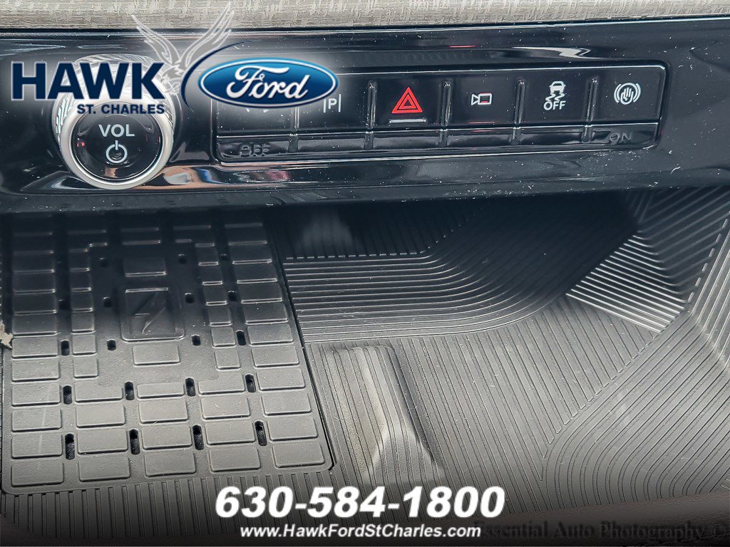 2025 FORD EXPLORER - Image 17