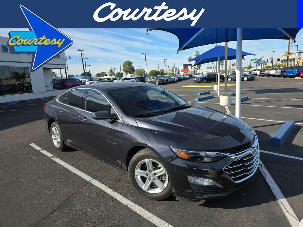 2022 Chevrolet Malibu 1LS's photo