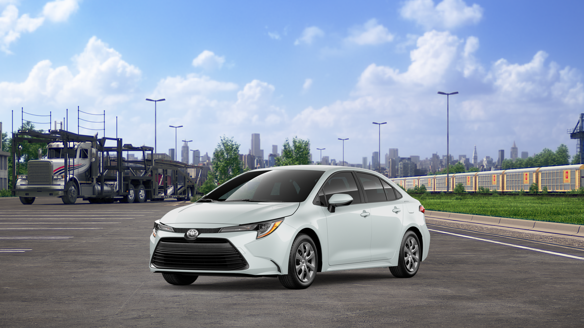 2026 Toyota Corolla LE's photo