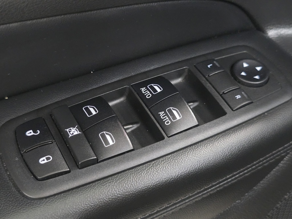 2018 Jeep Grand Cherokee Altitude photo 21