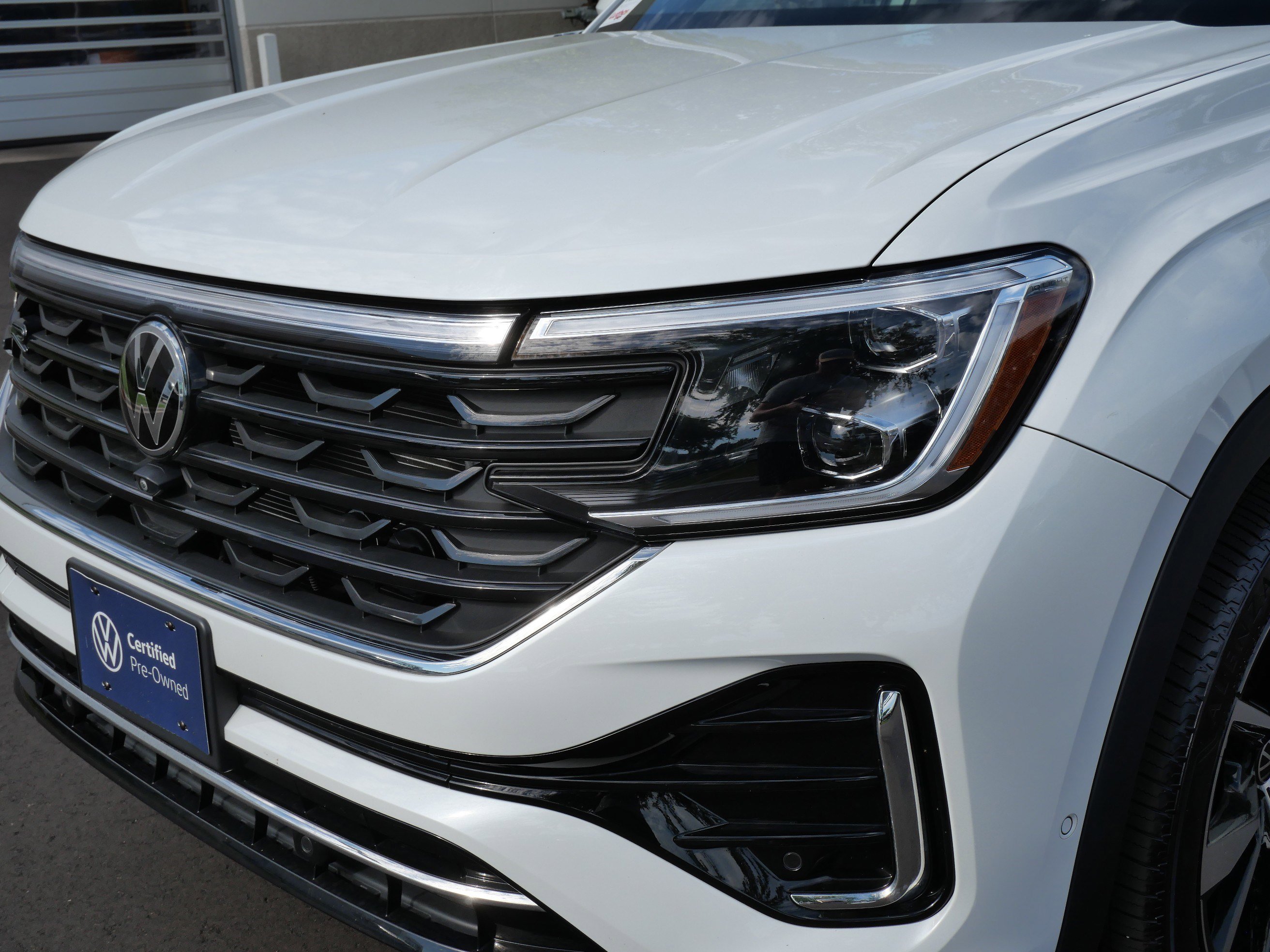 2024 Volkswagen Atlas SEL Premium R-Line photo 16