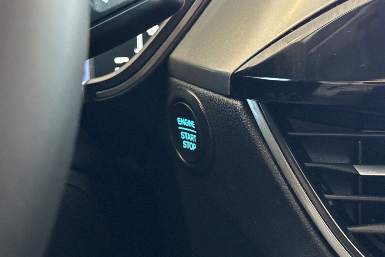 2023 Ford Escape Active photo 24
