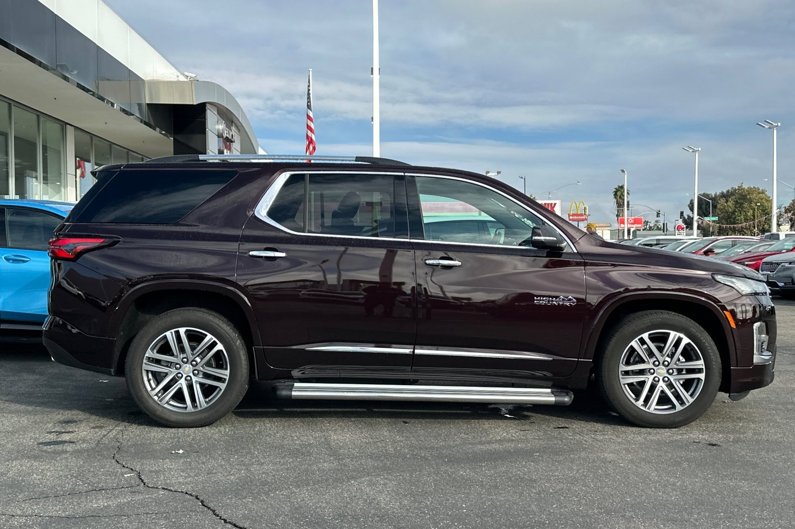 2022 Chevrolet Traverse High Country photo 3