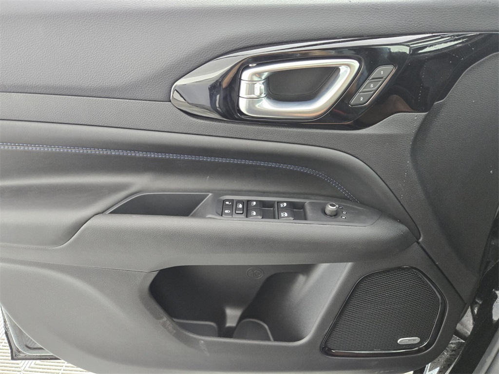 2025 Jeep Compass Limited photo 12