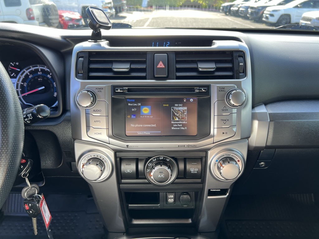 2018 Toyota 4Runner SR5 4WD photo 4