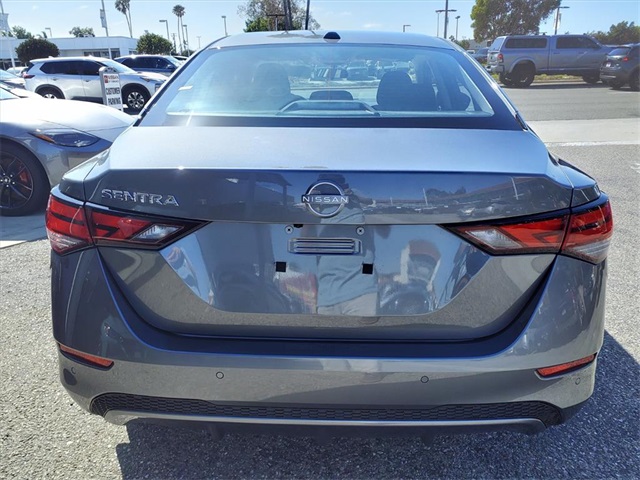 2025 Nissan Sentra SV photo 9