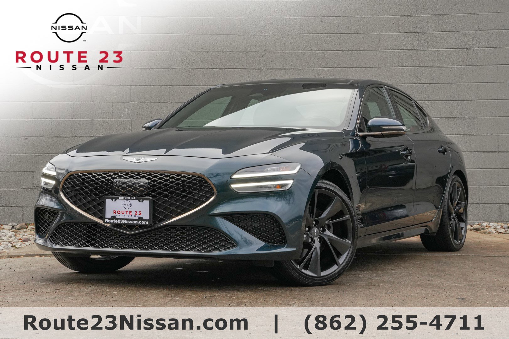 2023 GENESIS G70 Standard's photo