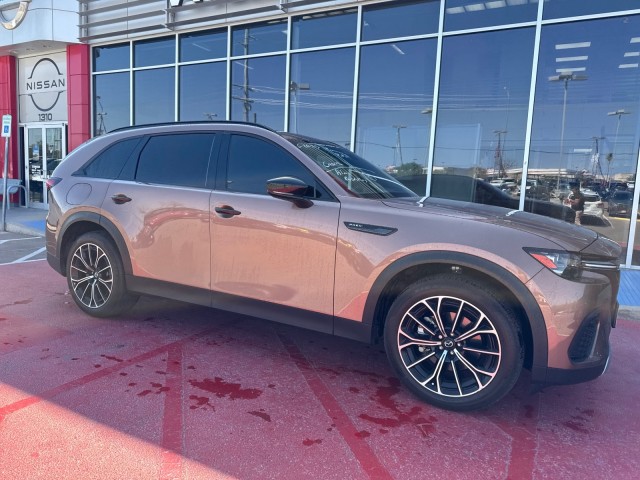 Used 2025 Melting Copper Metallic Mazda Premium Plus Package image 4