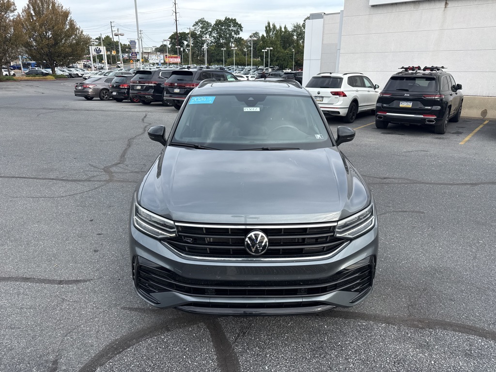 2024 Volkswagen Tiguan SE R-Line Black photo 3