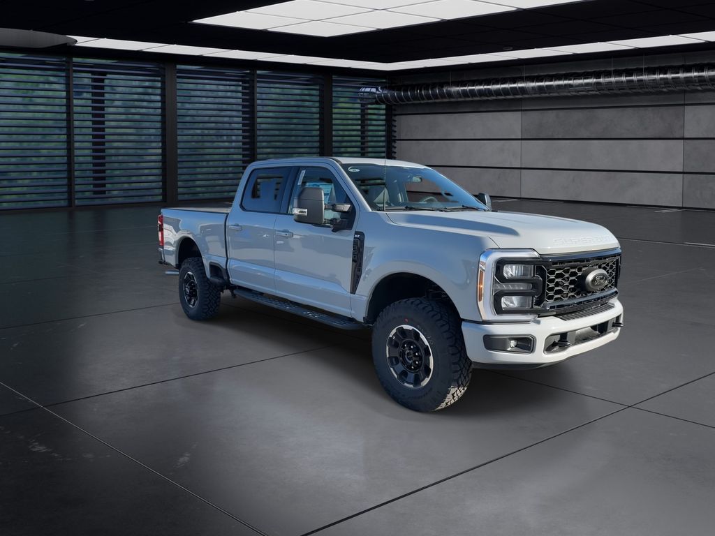 2025 Ford F-350 XLT photo 2