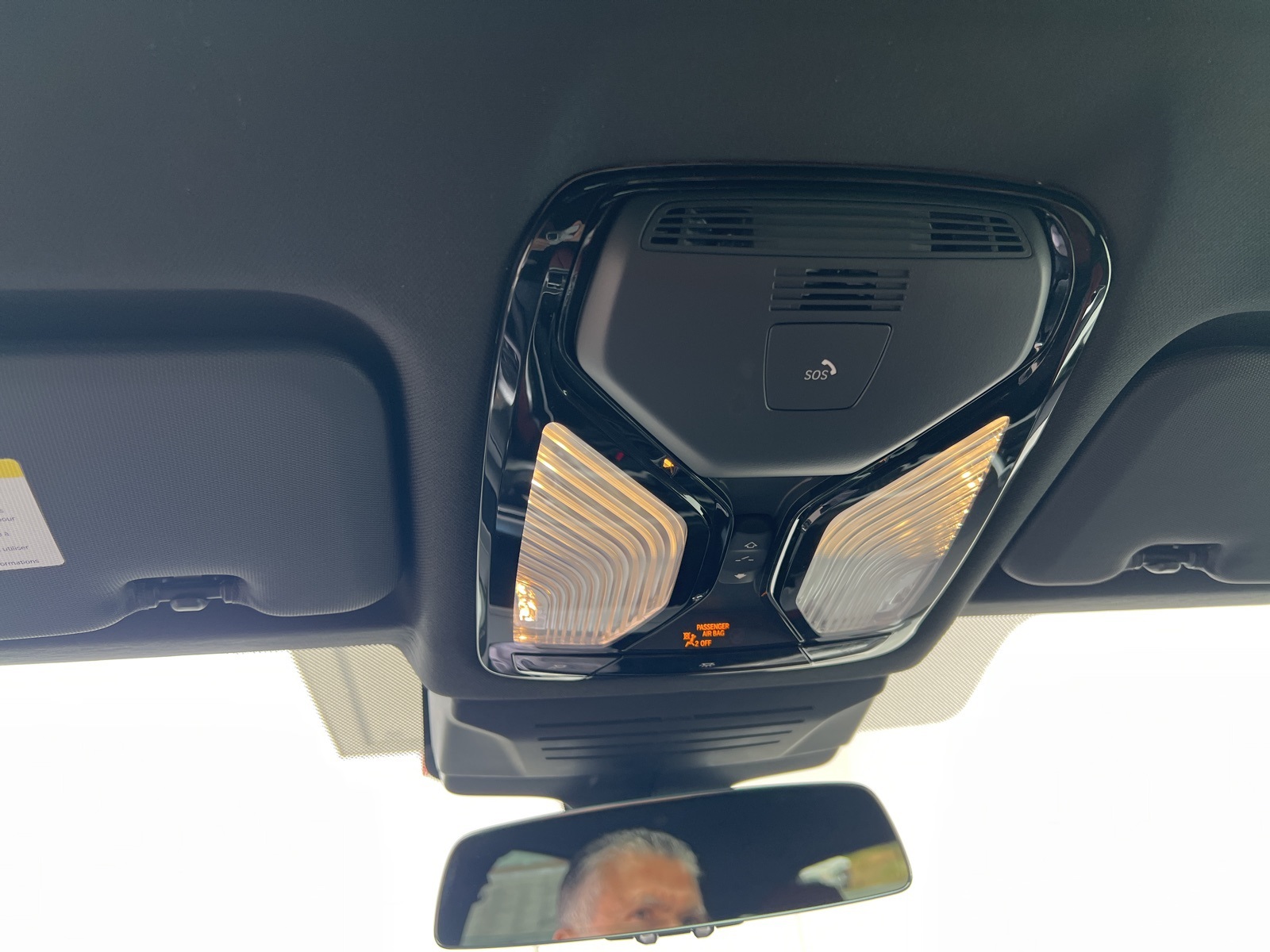 New 2026 Mineral White Metallic BMW xDrive40i image 17