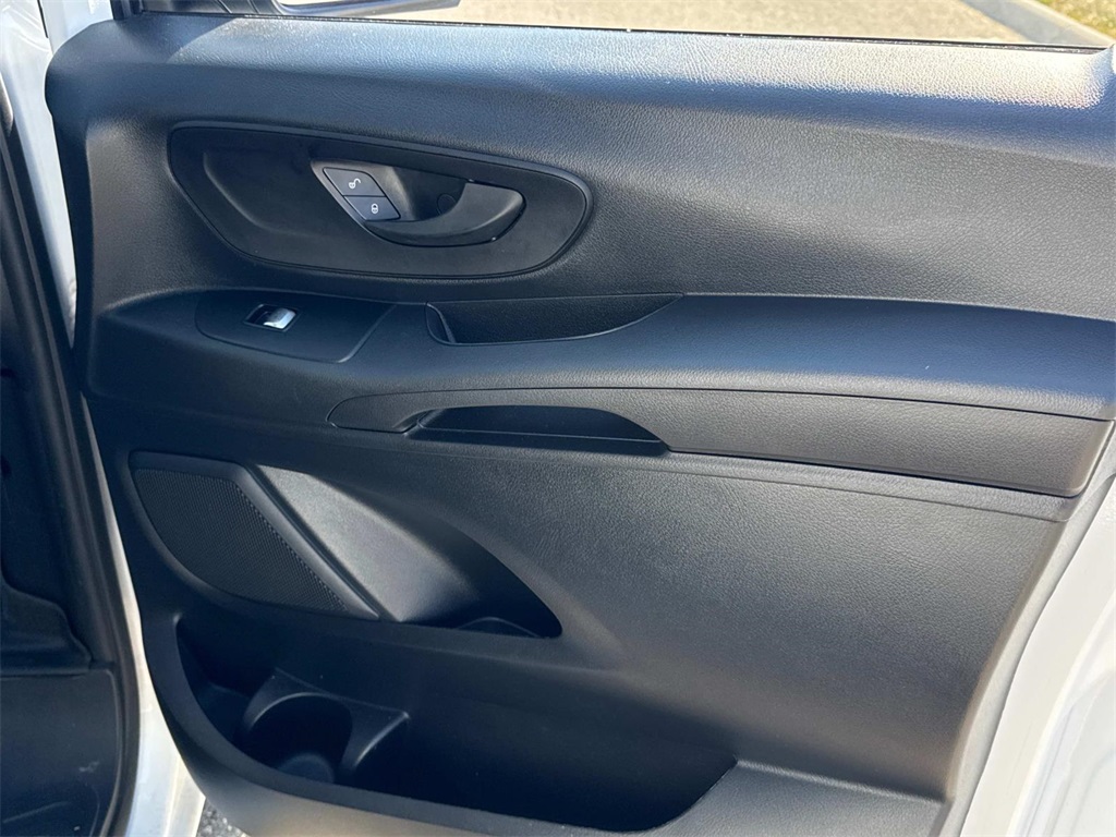 2021 Mercedes Benz Metris Cargo photo 8