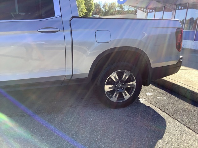 2017 Honda Ridgeline RTL-T photo 9