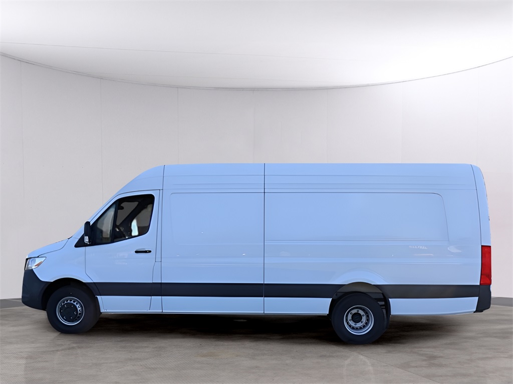 Used 2024 Mercedes-Benz Sprinter Cargo Van Base with VIN W1W8ND3Y4RT186400 for sale in Kansas City