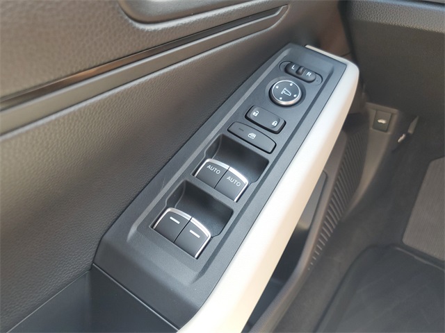 2025 Honda Accord LX photo 22