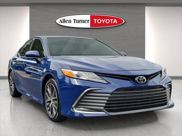 2024 Toyota Camry XLE photo 2