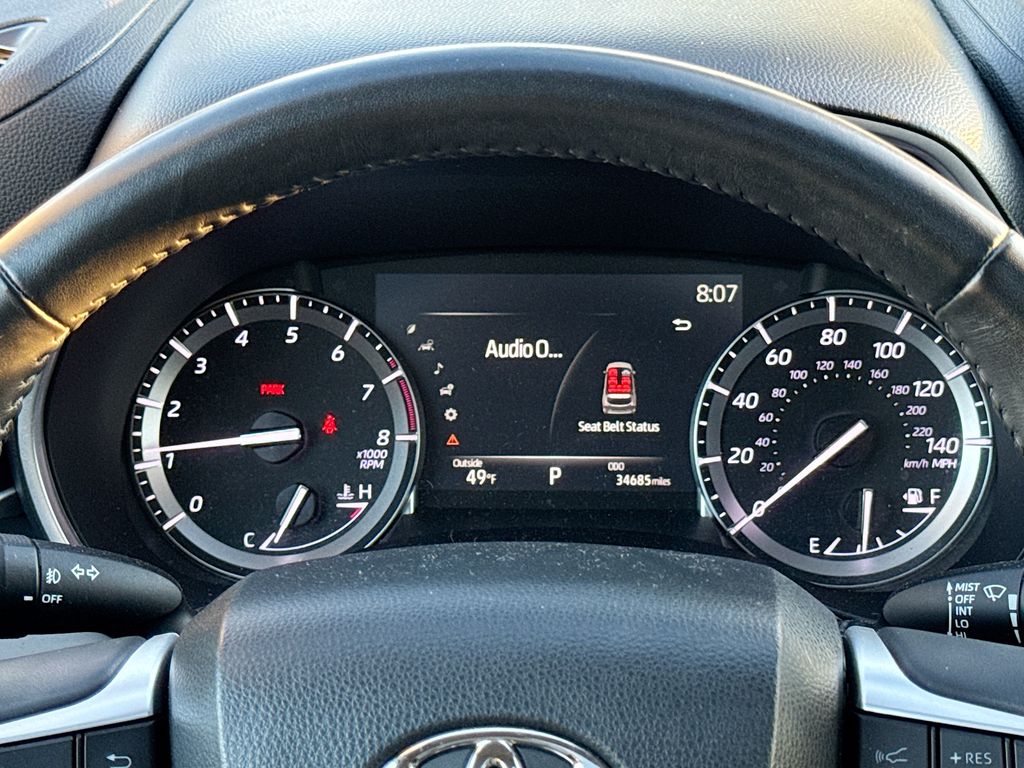 2022 Toyota Highlander XLE photo 2