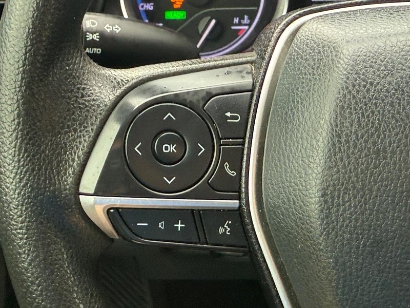 2023 Toyota Camry Hybrid LE photo 18