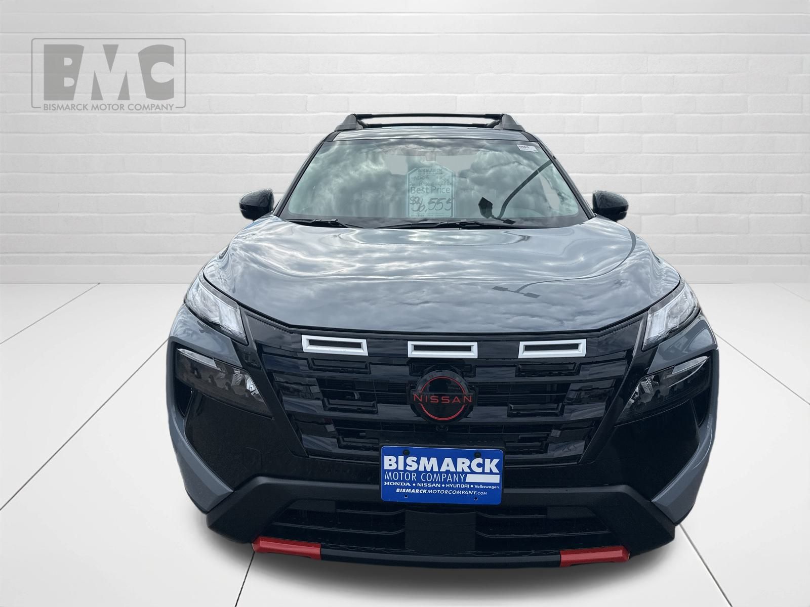 2026 Nissan Rogue SV photo 2