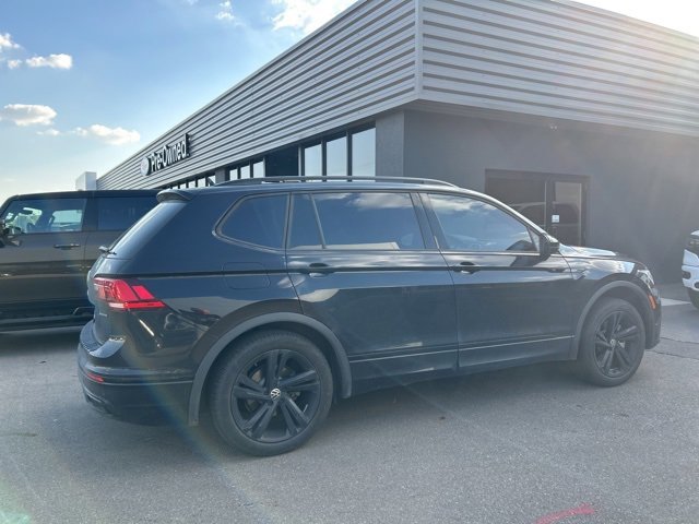 2024 Volkswagen Tiguan SE R-Line Black photo 3