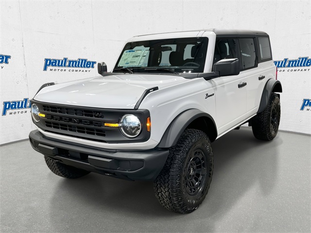 2025 Ford Bronco 4-Door Base's photo