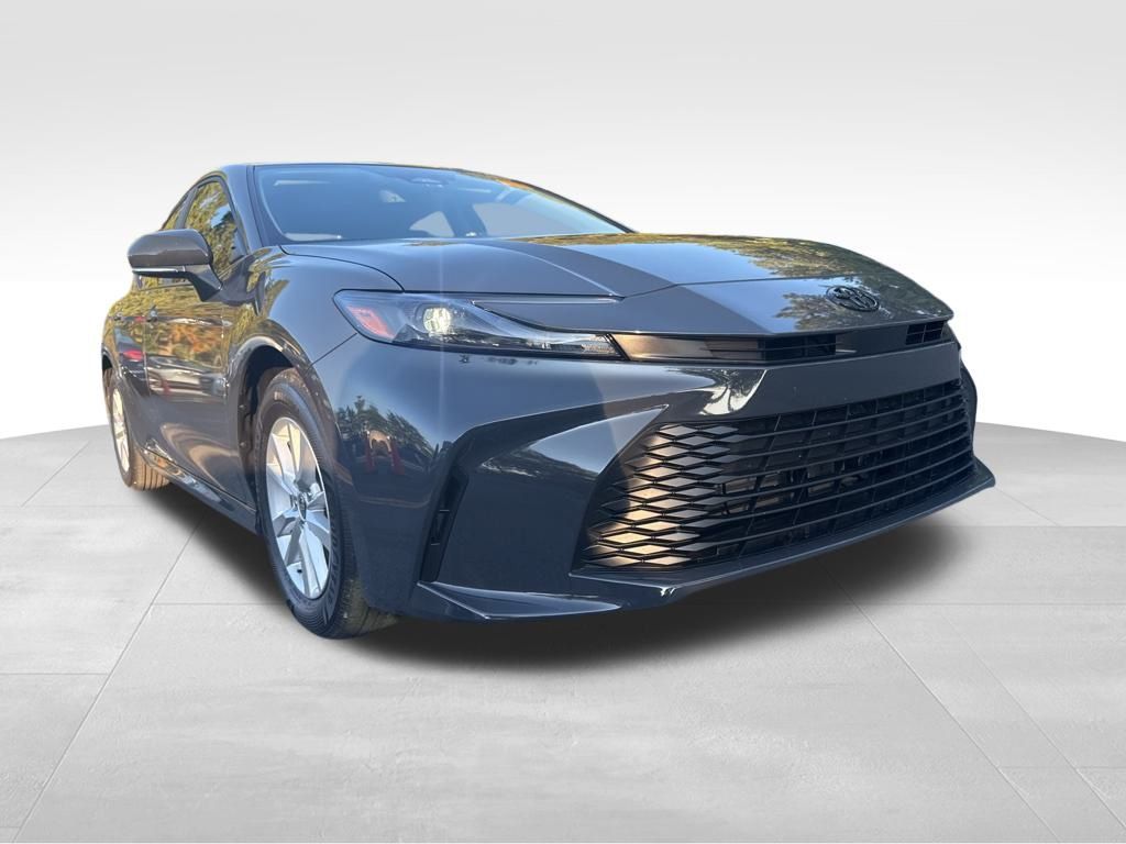 2025 Toyota Camry LE photo 3