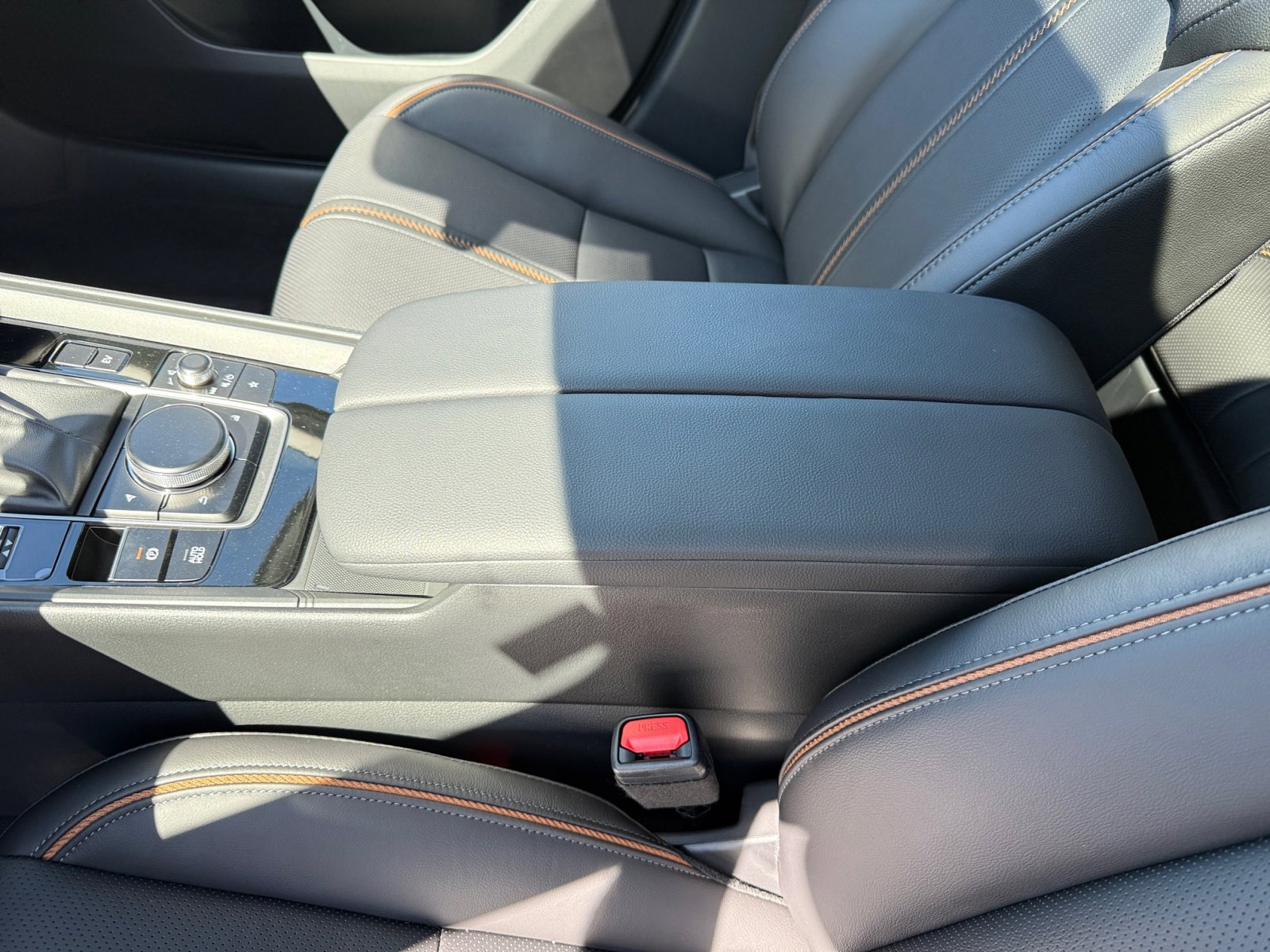 2025 Mazda CX-50 Premium photo 11