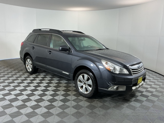 2011 Subaru Outback 3.6R Limited photo 3