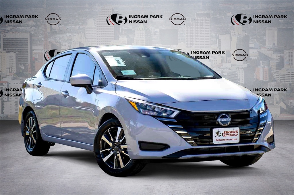 2025 Nissan Versa SV's photo