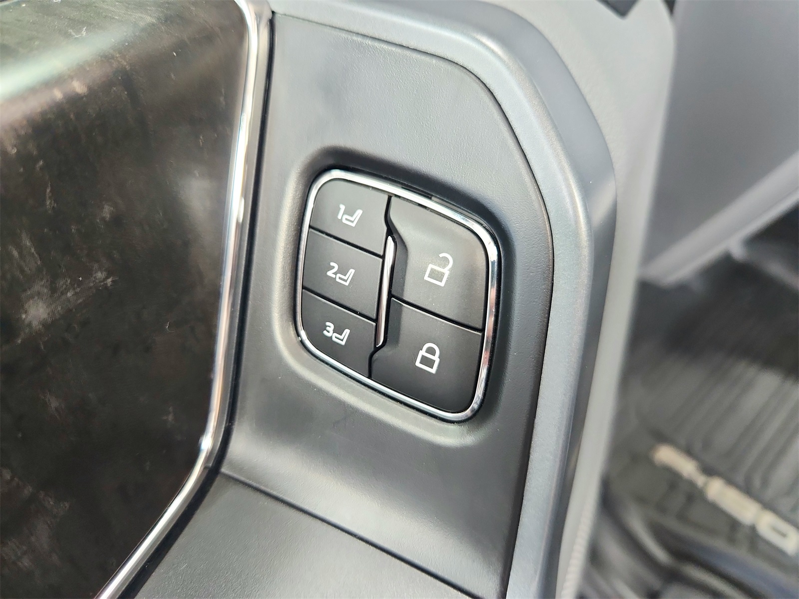2022 Ford F-150 Lariat photo 19