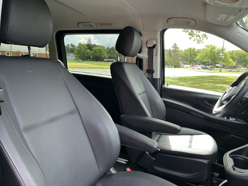 2023 Mercedes Benz Metris Passenger Van photo 25