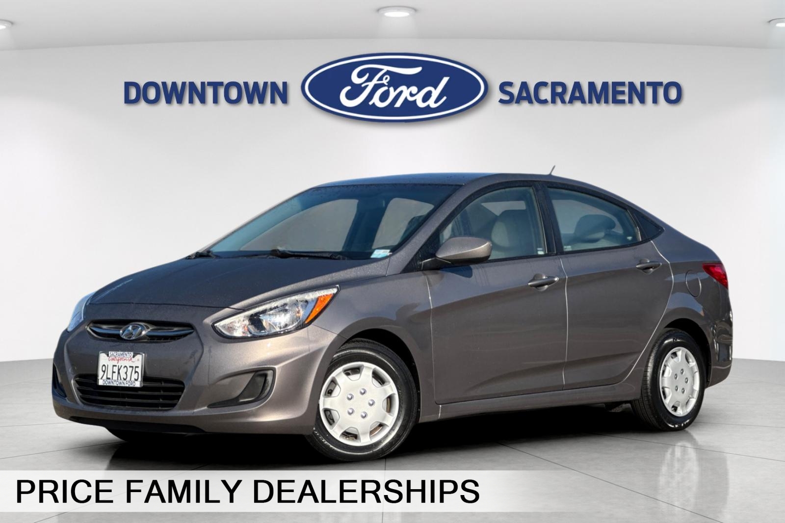 2017 Hyundai Accent SE's photo