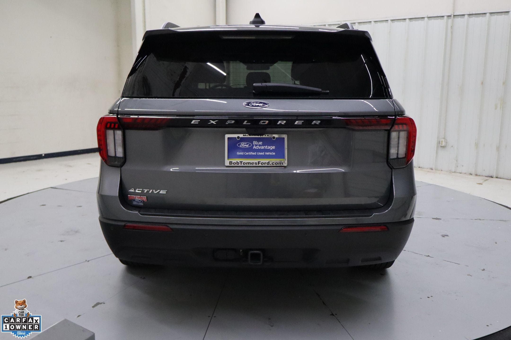 2025 Ford Explorer photo 4