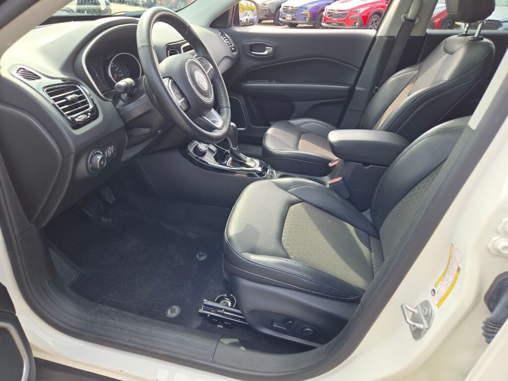 2020 Jeep Compass Altitude photo 17